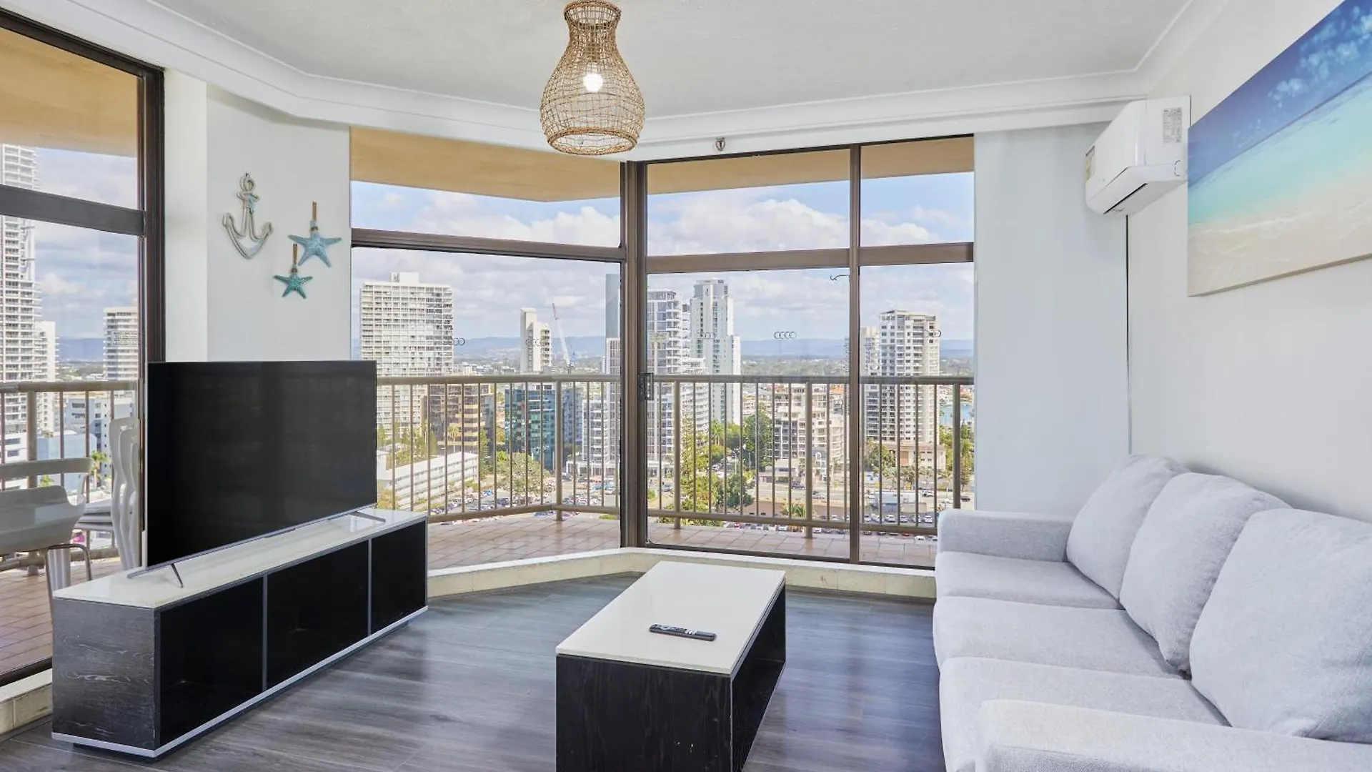 Serain Residences In Imperial Building Gold Coast