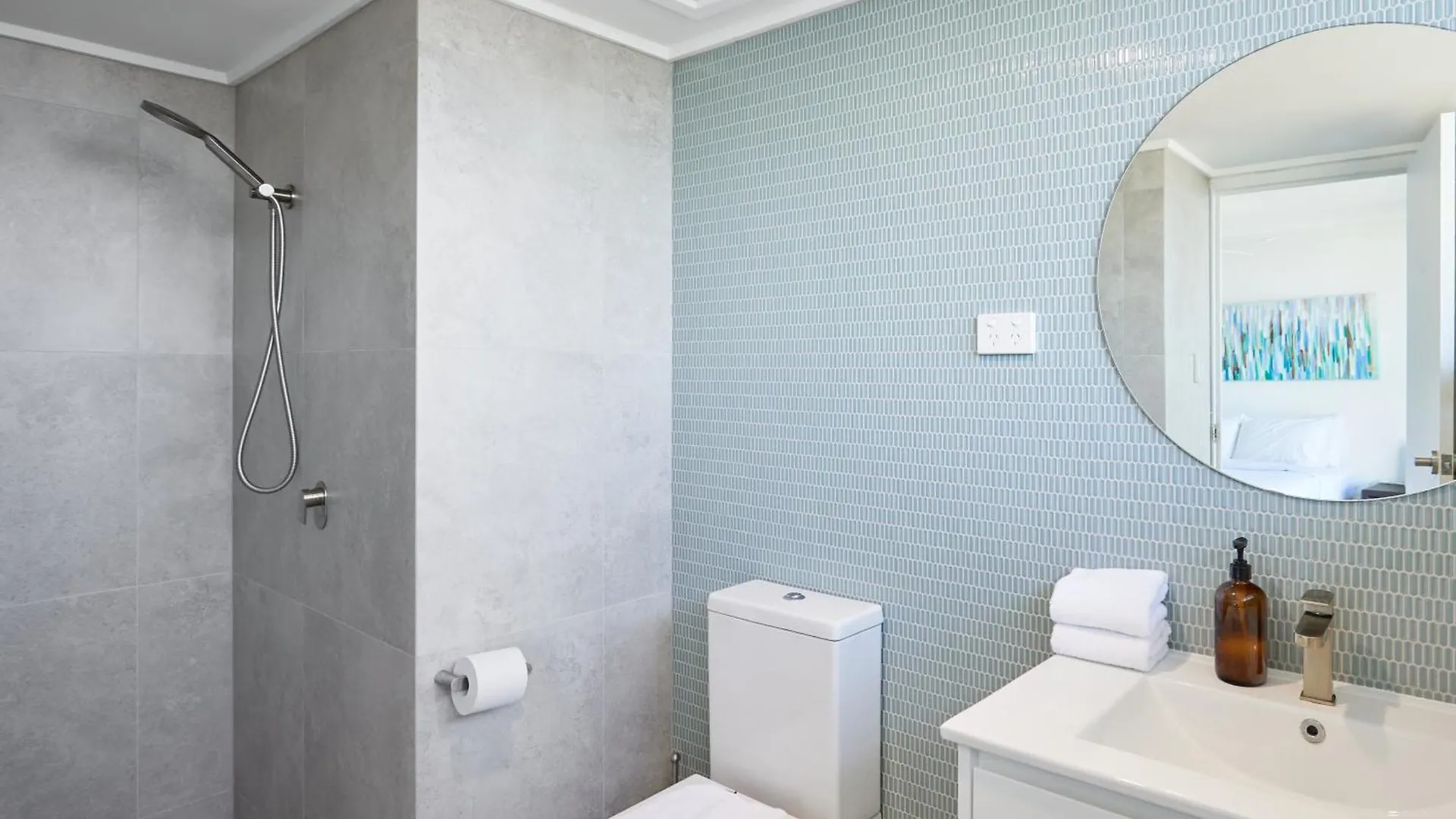 Serain Residences In Imperial Building Gold Coast Australia