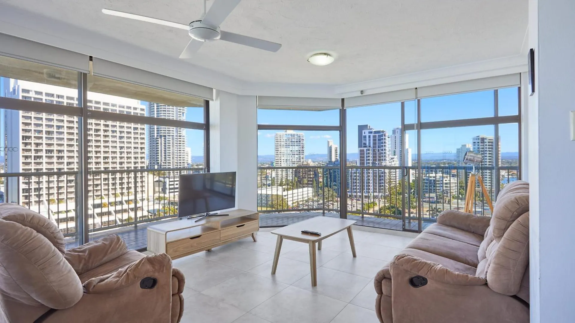 Serain Residences In Imperial Building Gold Coast Apartment